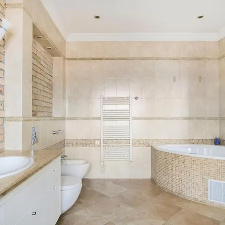 Апартаменты Luxury & Location