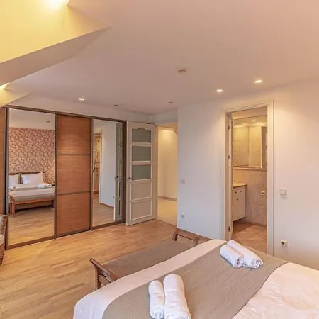 Апартаменты Luxury & Location *