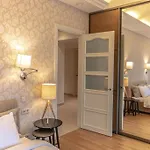 Butas Luxury & Location *