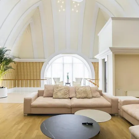 Luxury & Location * Vilna